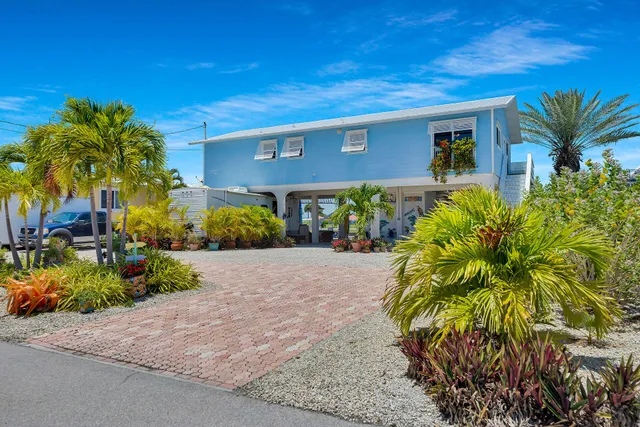 $1,199,000 | 31135 Hollerich Drive, Big Pine Key, FL 33043