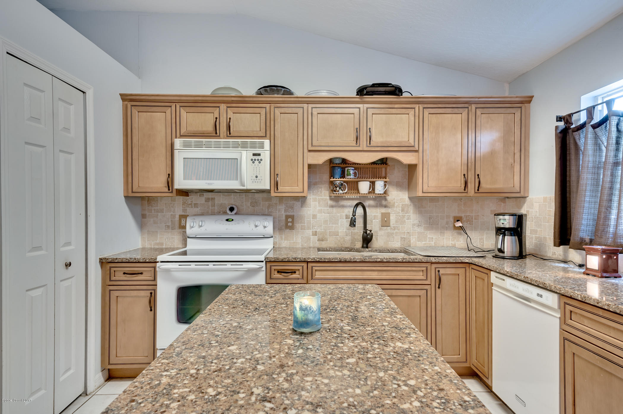 623 Weaver Road Southwest Palm Bay, FL 32908 - Photo 28 of 30 623 Weaver Road SW-3