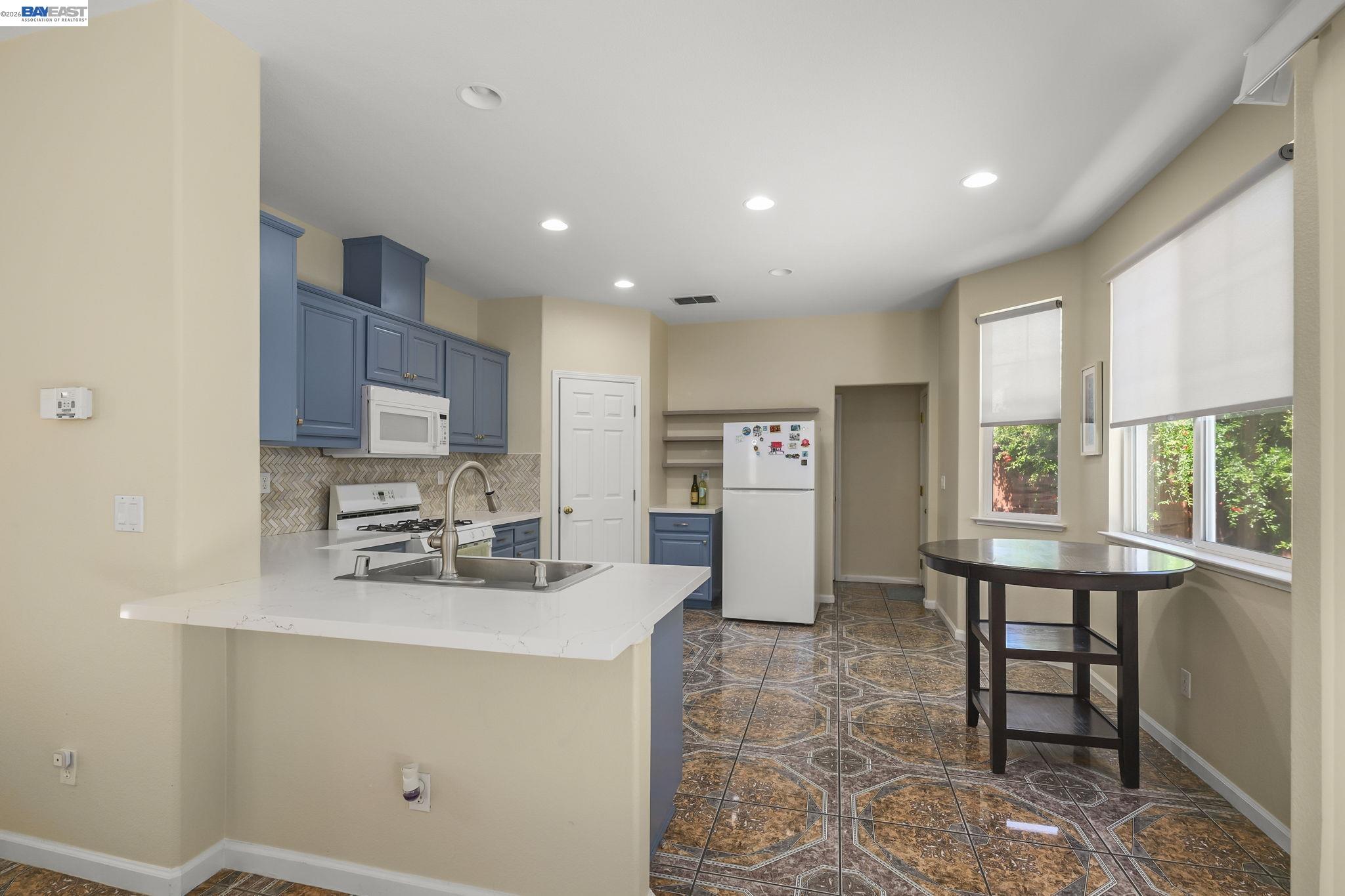 687 Rockspray Circle Pittsburg, CA 94565 - Photo 9 of 23