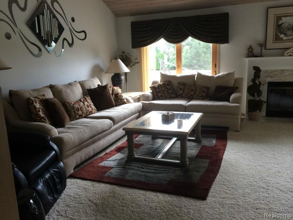 6361 Woodcrest Ridge Clarkston, MI 48346 - Photo 17 of 40 071.jpg