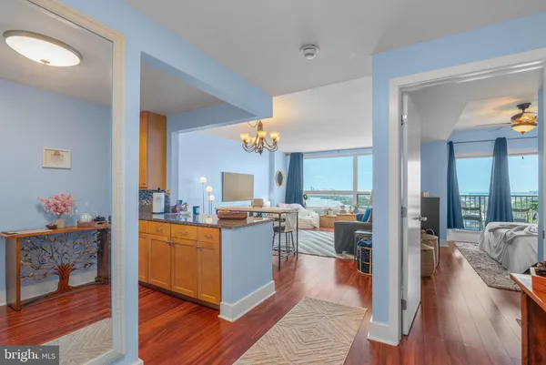 $330,000 | 717 South Christopher Columbus Boulevard, Unit 1216, Philadelphia, PA 19147