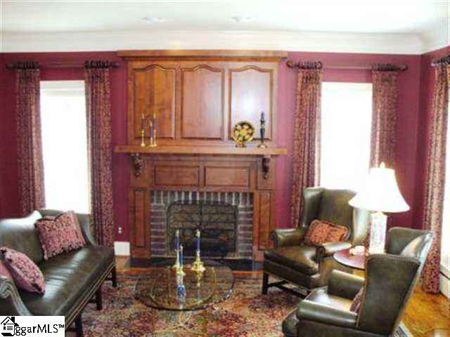124 Riverstone Way Greer, SC 29651 - Photo 3 of 25 Gallery Image 3