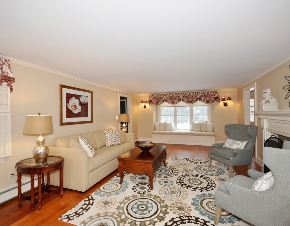 36 Spring Road Concord, MA 01742 - Photo 9 of 22
