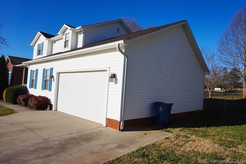 2034 Sugar Maple Lane Conover, NC 28613 - Photo 2 of 24 Gallery Image 2