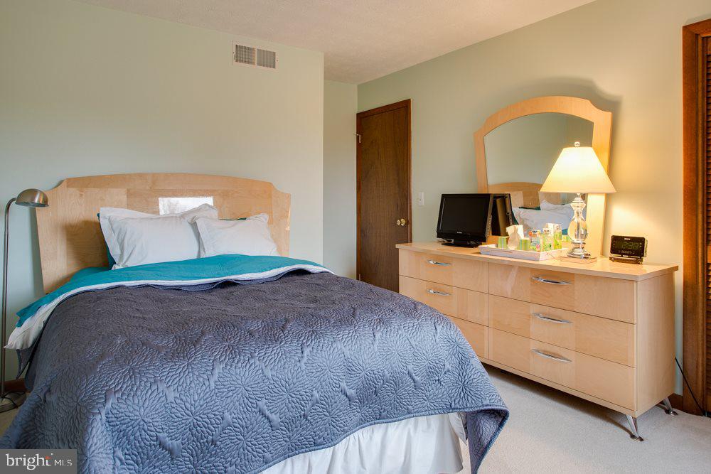 360 Sarhelm Road Harrisburg, PA 17112 - Photo 20 of 25 Gallery Image 20