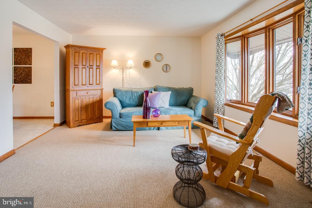 360 Sarhelm Road Harrisburg, PA 17112 - Photo 6 of 25 Gallery Image 6