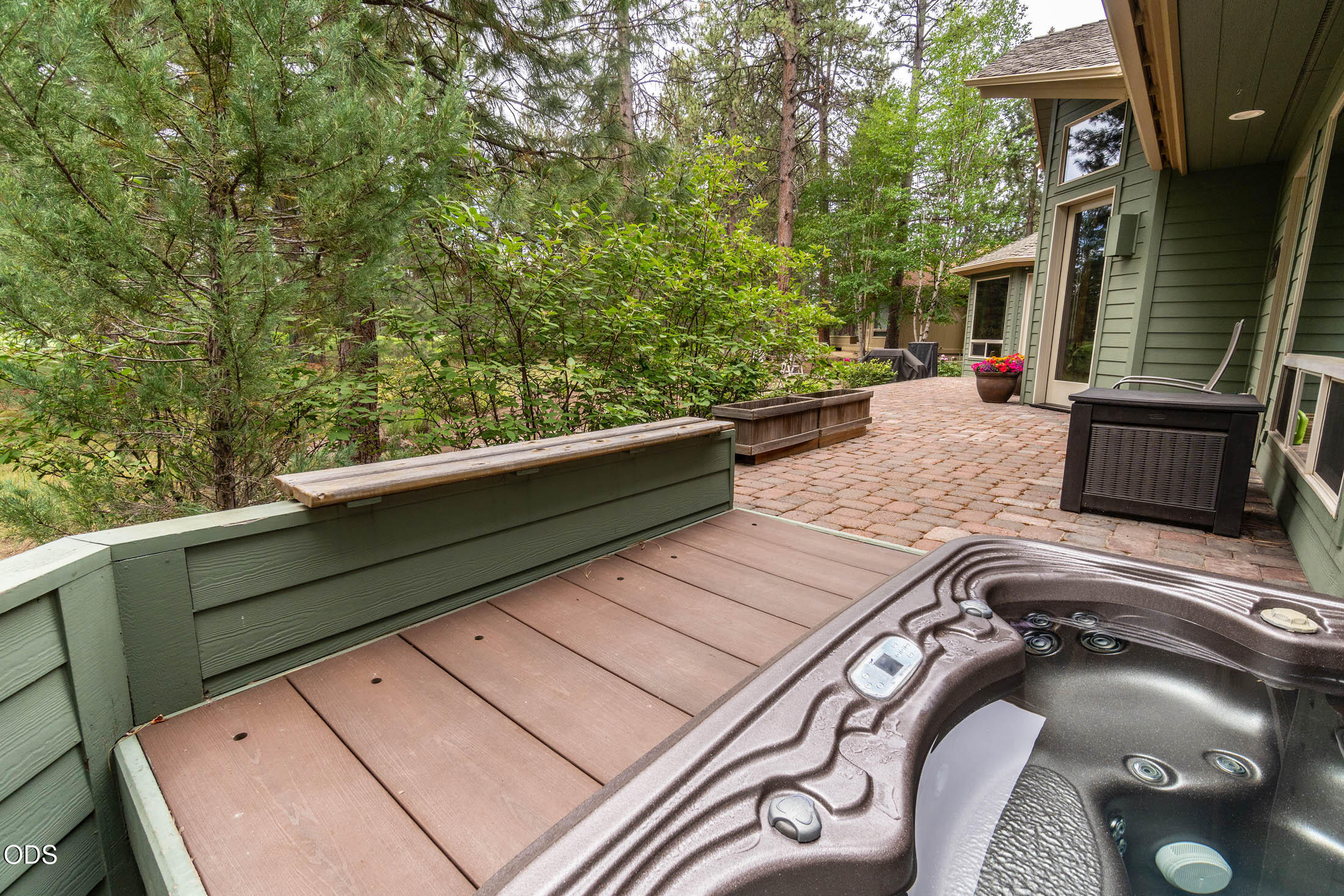 60621 Golf Village Loop Bend, OR 97702 - Photo 38 of 47