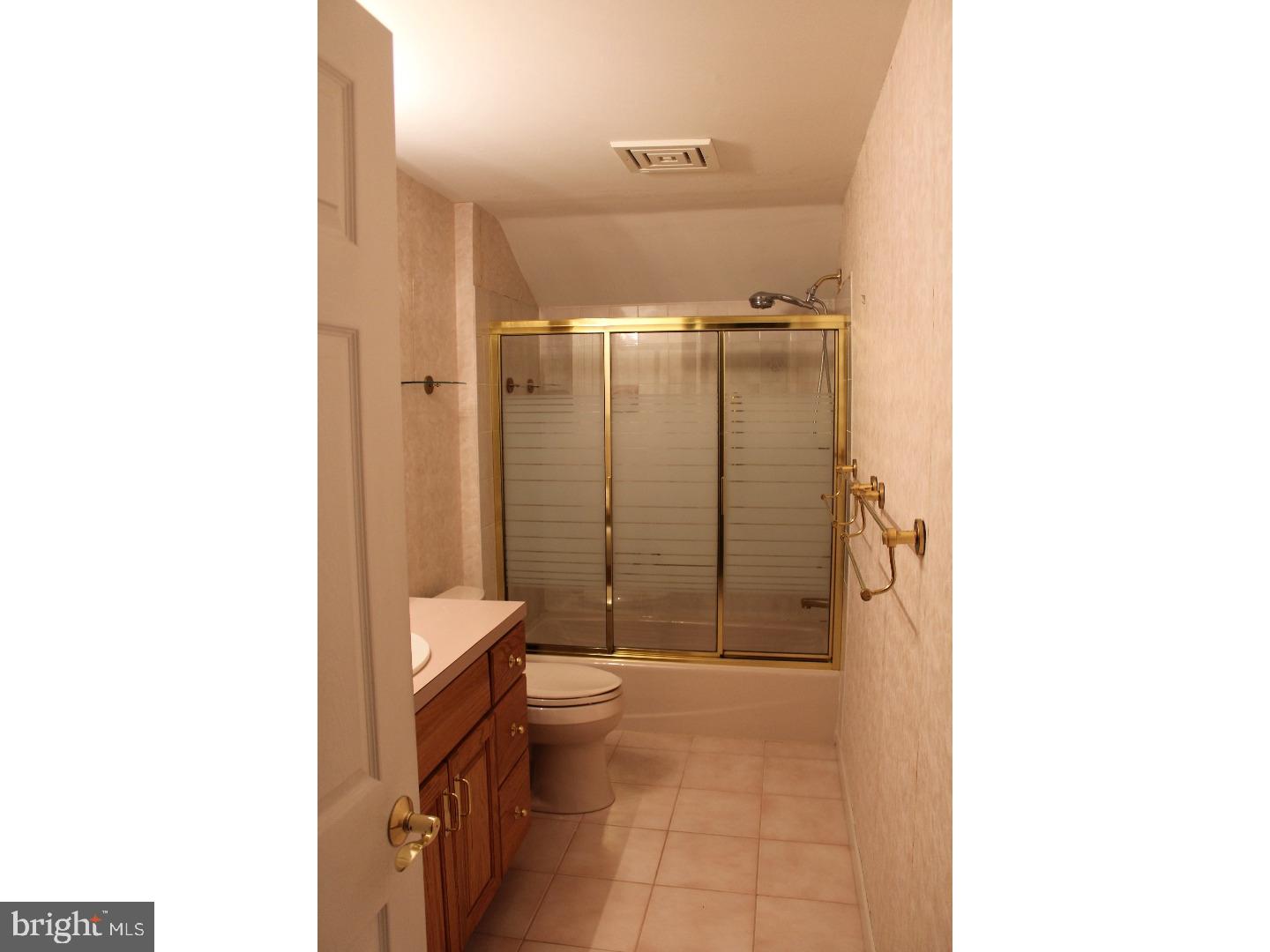 224 Croft Road North Wales, PA 19454 - Photo 14 of 24 Bathroom