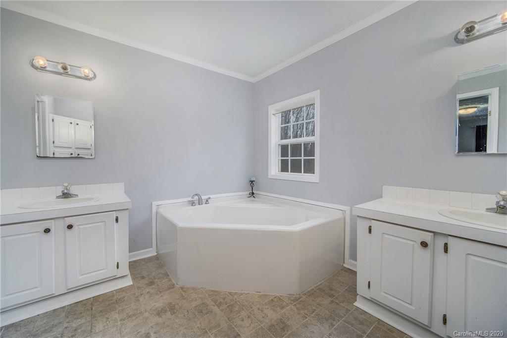 1946 Haire Road Fort Mill, SC 29715 - Photo 13 of 28
