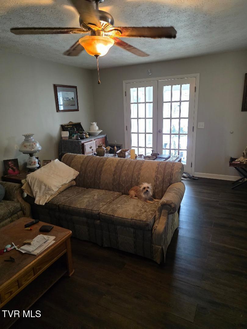 1162 Ridgecrest Avenue Kingsport, TN 37665 - Photo 4 of 21 ridgecrest den