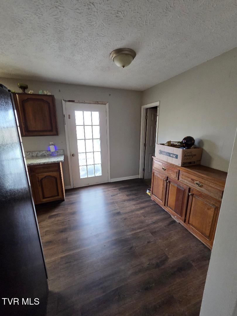 1162 Ridgecrest Avenue Kingsport, TN 37665 - Photo 6 of 21 ridgecrest dining rm