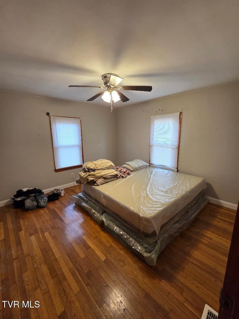 1162 Ridgecrest Avenue Kingsport, TN 37665 - Photo 10 of 21 ridgecrest br 1