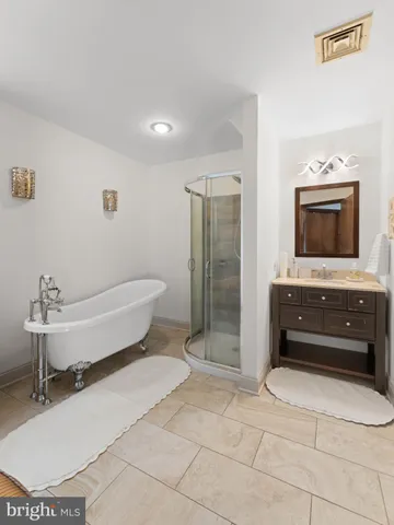 $629,999 | 36 Evanine Drive, Berlin, NJ 08009