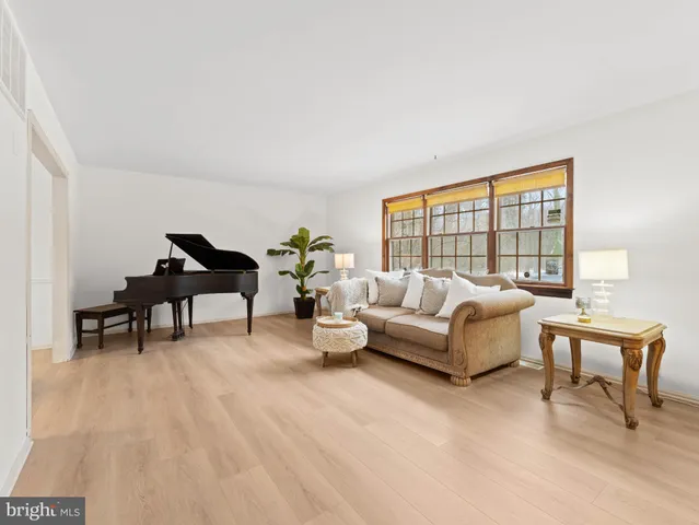 $629,999 | 36 Evanine Drive, Berlin, NJ 08009