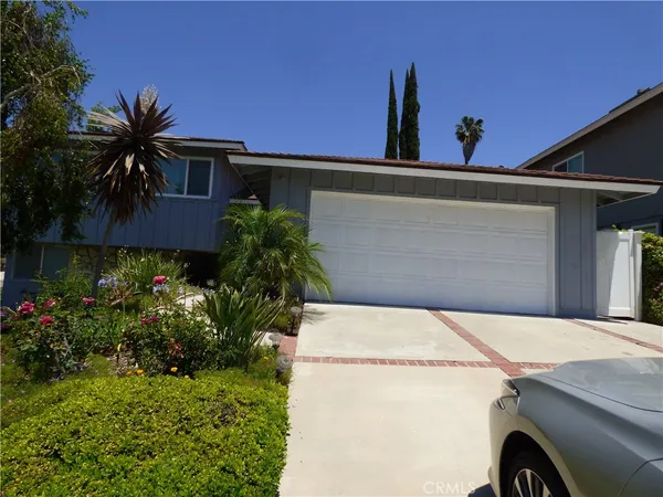 $6,495 | 5650 Lake Lindero Drive, Agoura Hills, CA 91301