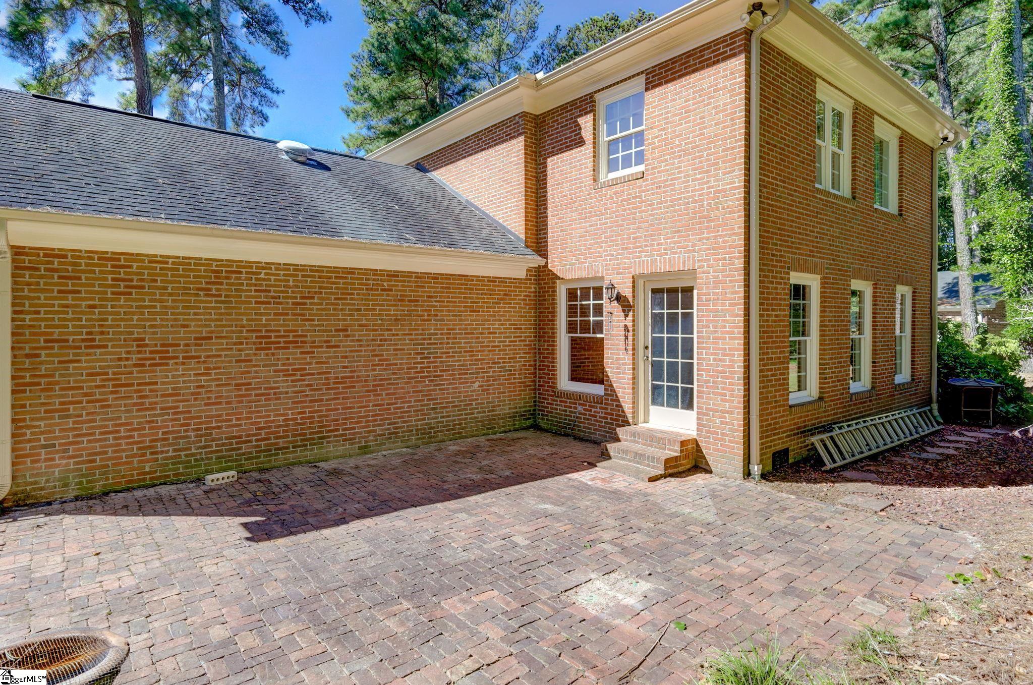 212 Loblolly Lane Greenville, SC 29607 - Photo 30 of 33 Gallery Image 30