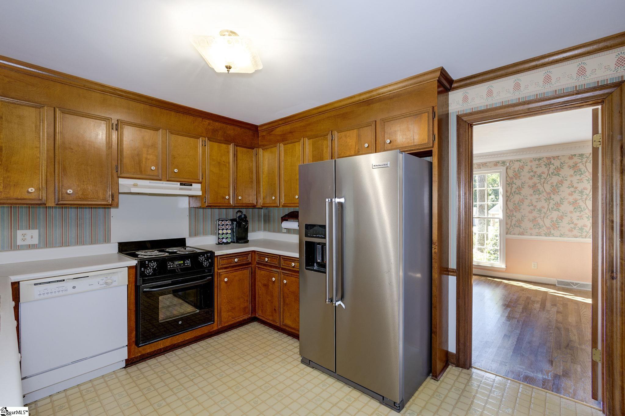 212 Loblolly Lane Greenville, SC 29607 - Photo 10 of 33 Gallery Image 10