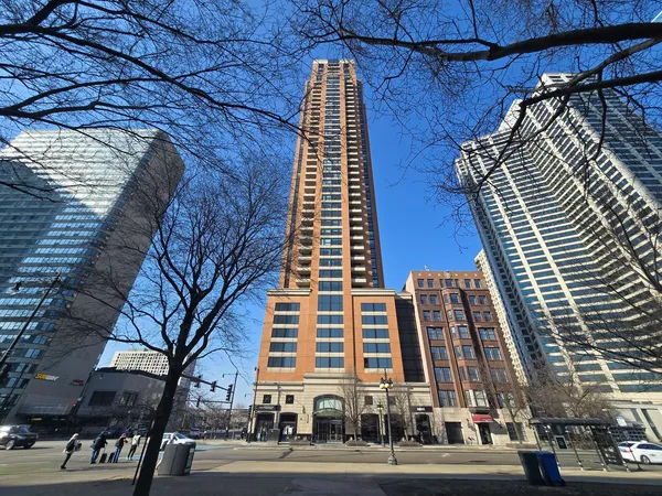 $340,000 | 1160 South Michigan Avenue, Unit 1104, Chicago, IL 60605