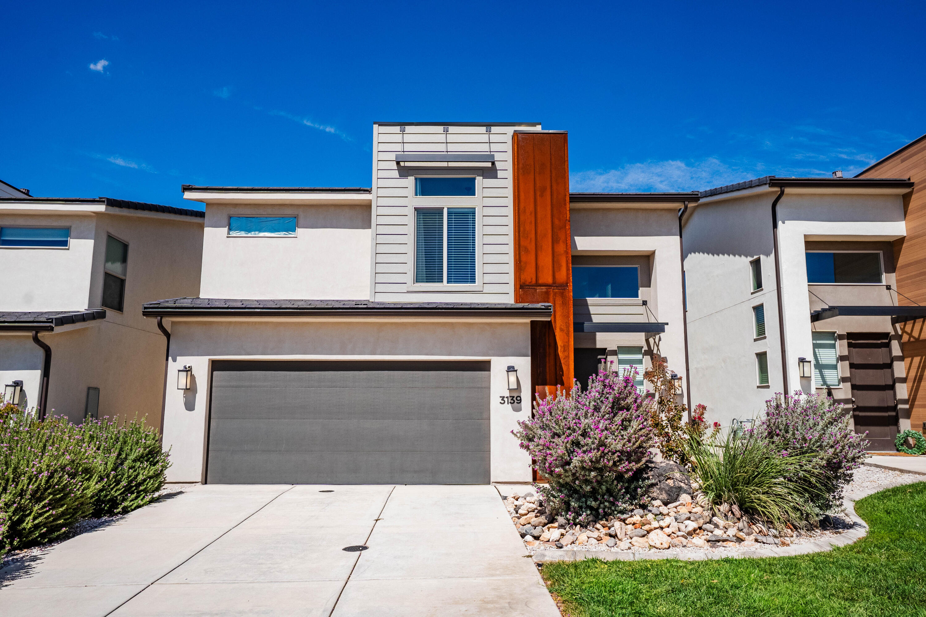 3139 East Sky Rim Way St. George, UT 84790 - Photo 1 of 36 DSC09839-HDR