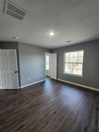 $2,600 | 5210 Benton Drive, Pasadena, TX 77504