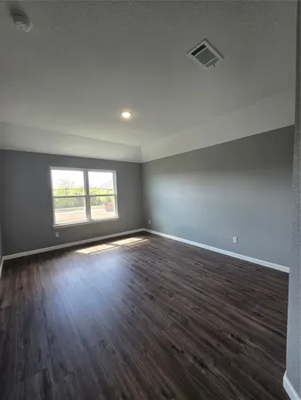 $2,600 | 5210 Benton Drive, Pasadena, TX 77504