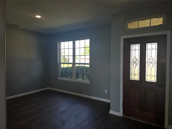 $2,600 | 5210 Benton Drive, Pasadena, TX 77504