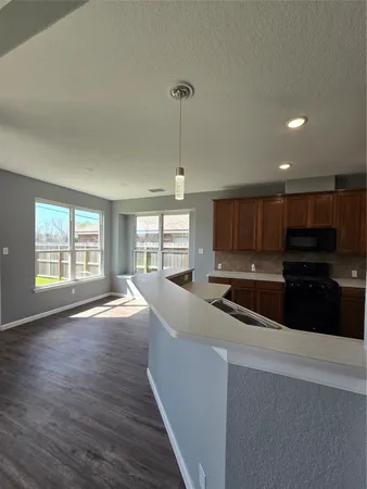 $2,600 | 5210 Benton Drive, Pasadena, TX 77504