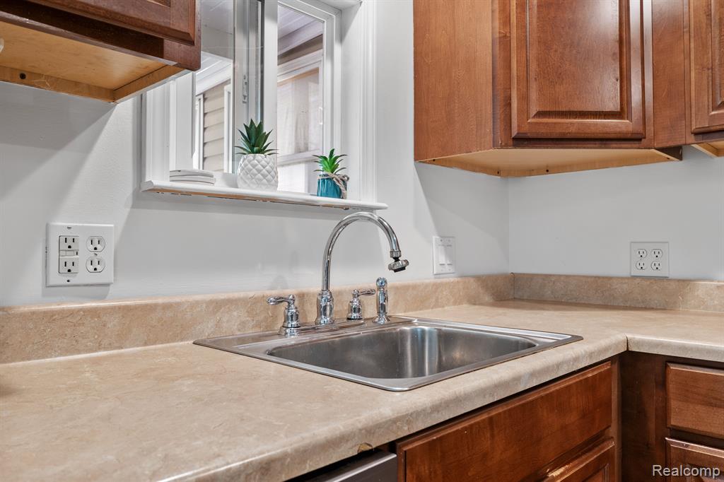 3446 Longview Avenue Rochester Hills, MI 48307 - Photo 15 of 38