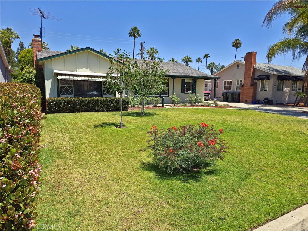 6156 Elenor Street Riverside, CA 92506 - Photo 4 of 18