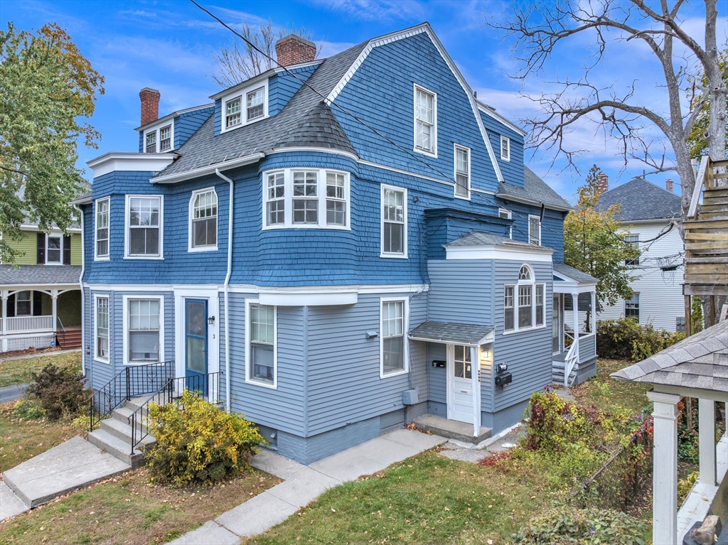 3 Marston Way Worcester, MA 01609 - Photo 2 of 25 a front view of a house with garden