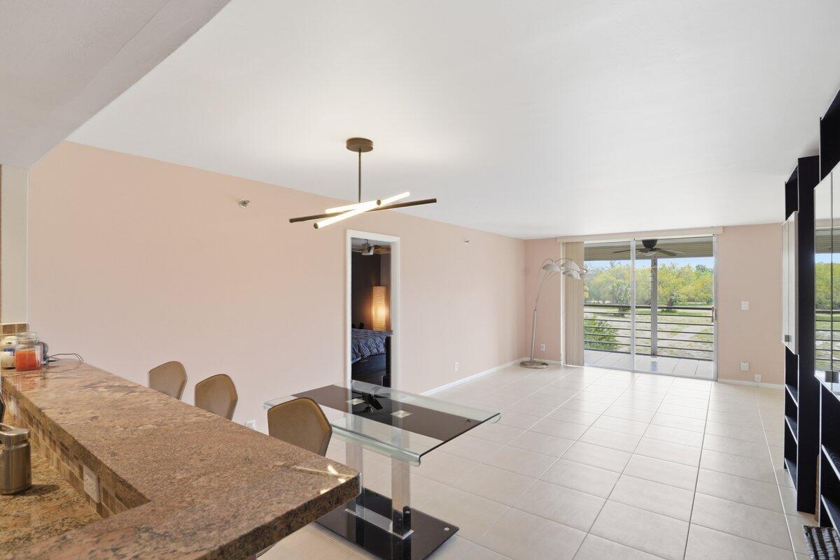 5340 Northwest 2nd Avenue, Unit 326 Boca Raton, FL 33487 - Photo 7 of 29 DSC_2575