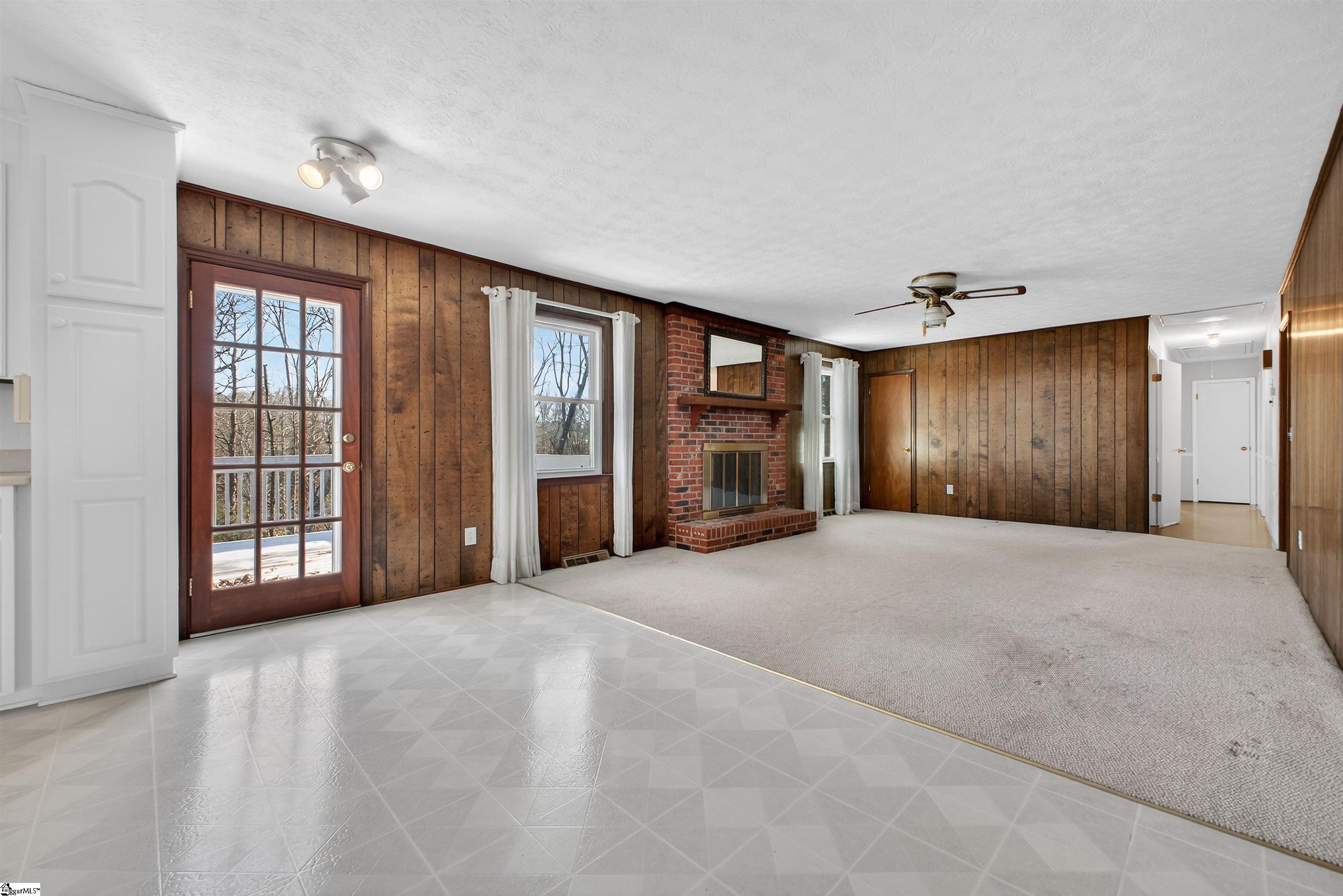 227 Eastbourne Road Greenville, SC 29611 - Photo 12 of 36