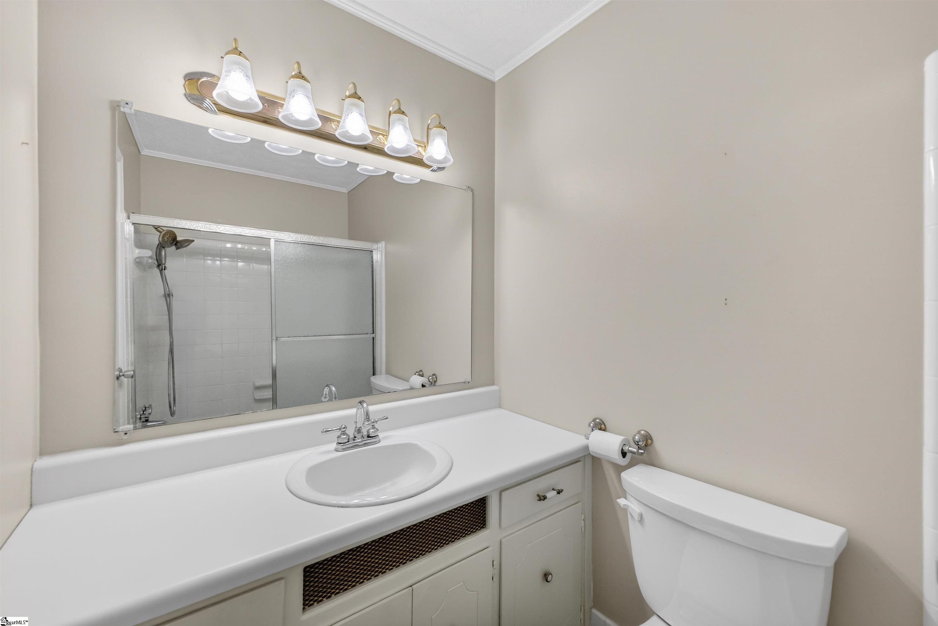 227 Eastbourne Road Greenville, SC 29611 - Photo 14 of 36