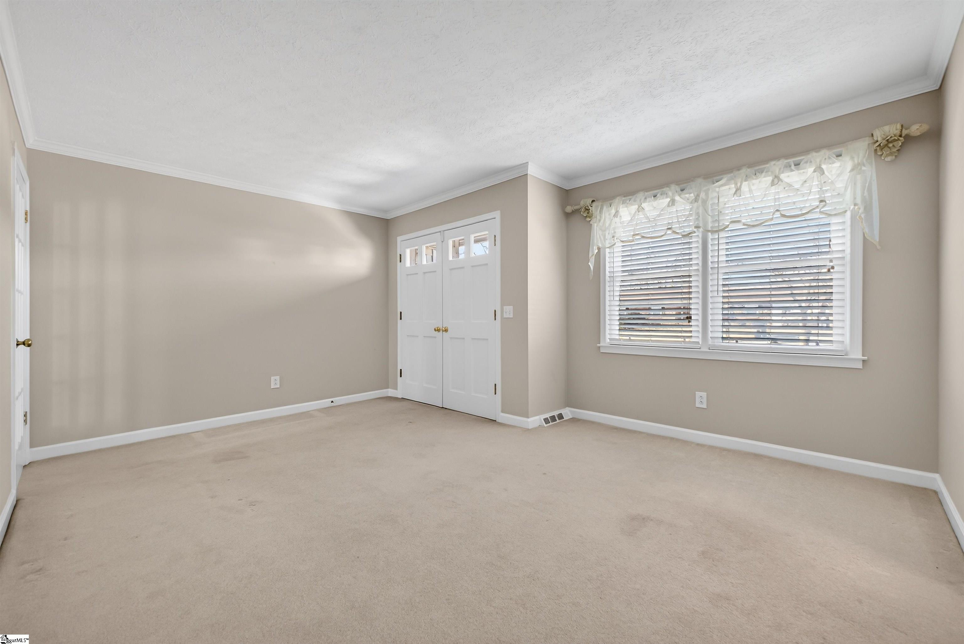 227 Eastbourne Road Greenville, SC 29611 - Photo 4 of 36