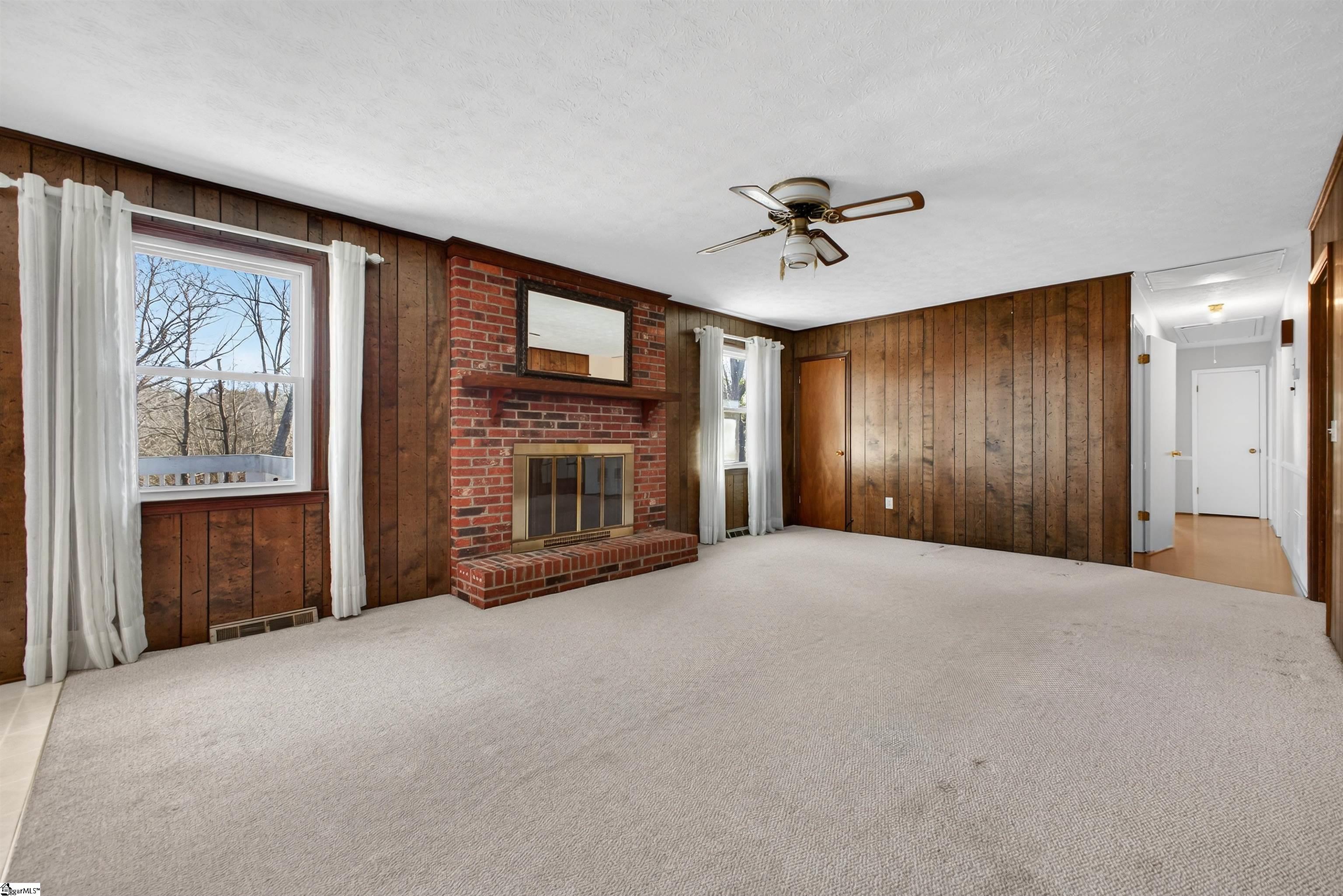 227 Eastbourne Road Greenville, SC 29611 - Photo 10 of 36