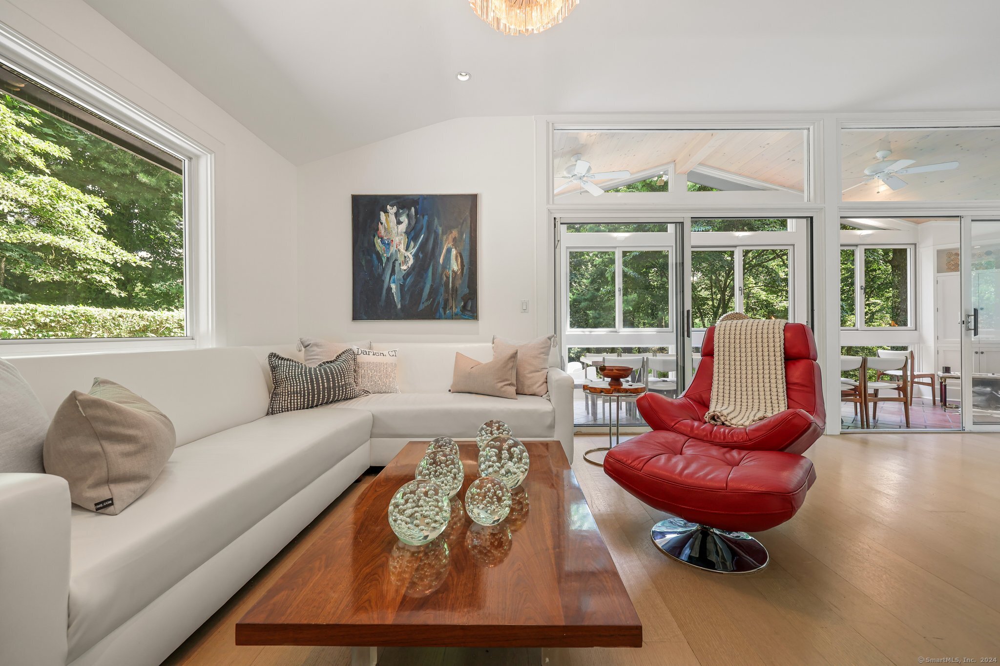 22 Sunswyck Road Darien, CT 06820 - Photo 11 of 38