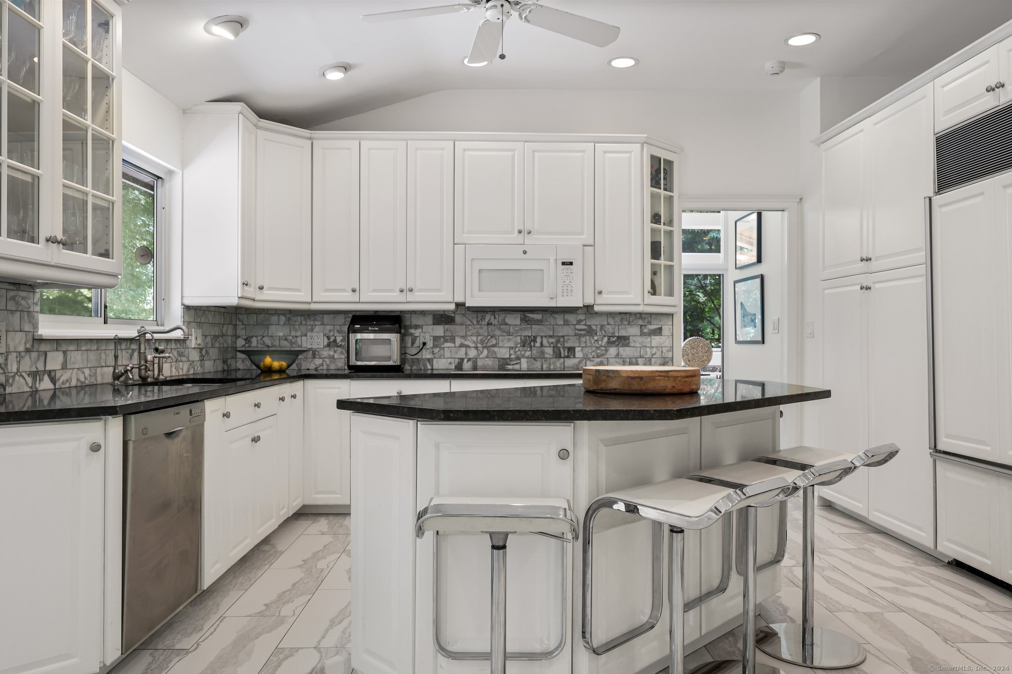 22 Sunswyck Road Darien, CT 06820 - Photo 20 of 38