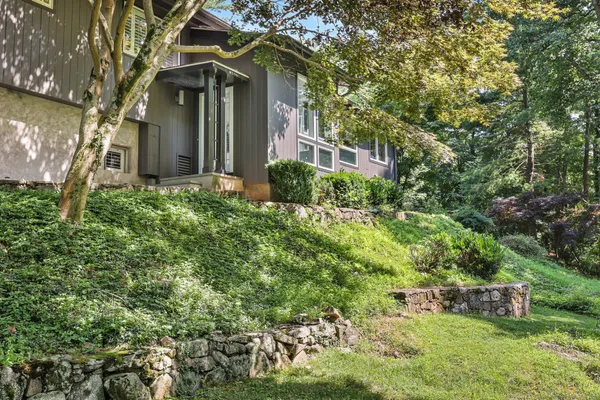 $11,500 | 22 Sunswyck Road, Darien, CT 06820