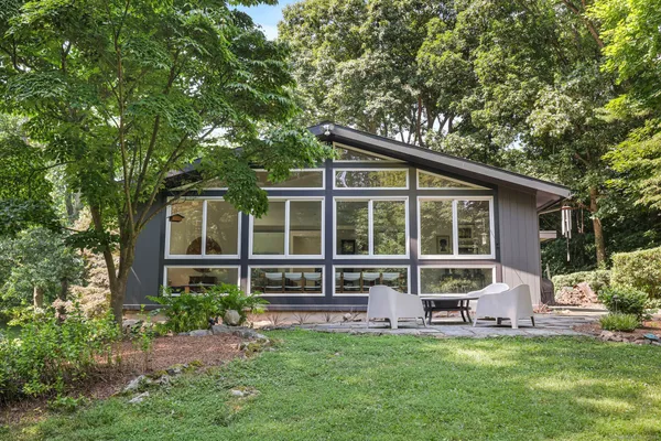 $11,500 | 22 Sunswyck Road, Darien, CT 06820