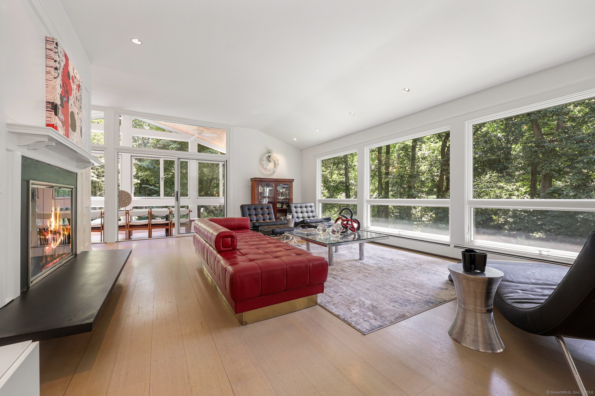 22 Sunswyck Road Darien, CT 06820 - Photo 5 of 38