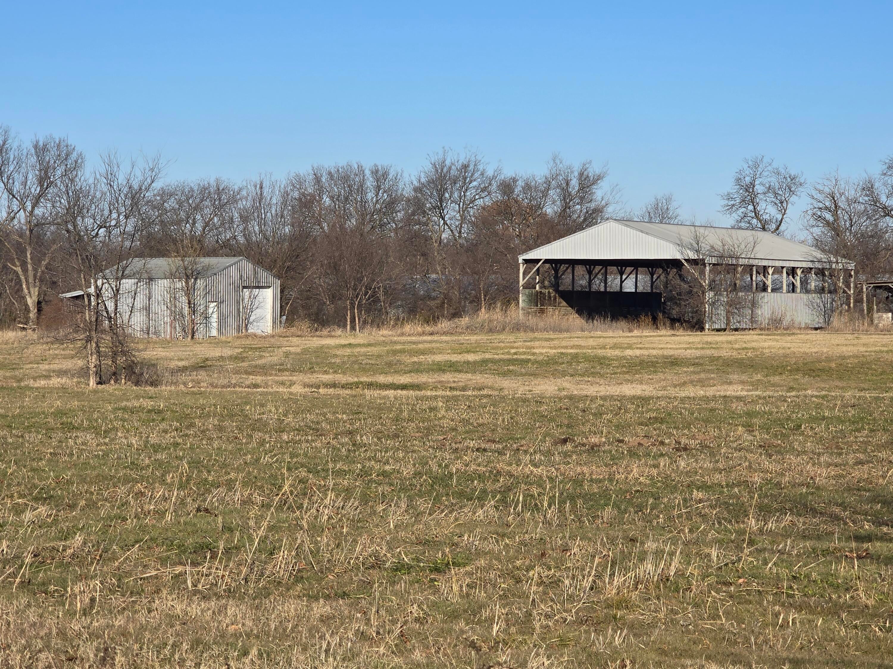 11801 South 600 Road Miami, OK 74354 - Photo 5 of 11 1000009710