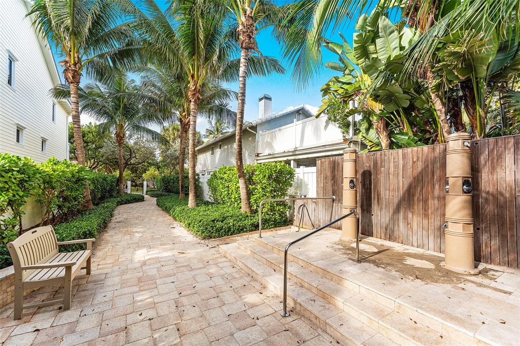 3203 Dover Road Pompano Beach, FL 33062 - Photo 38 of 45