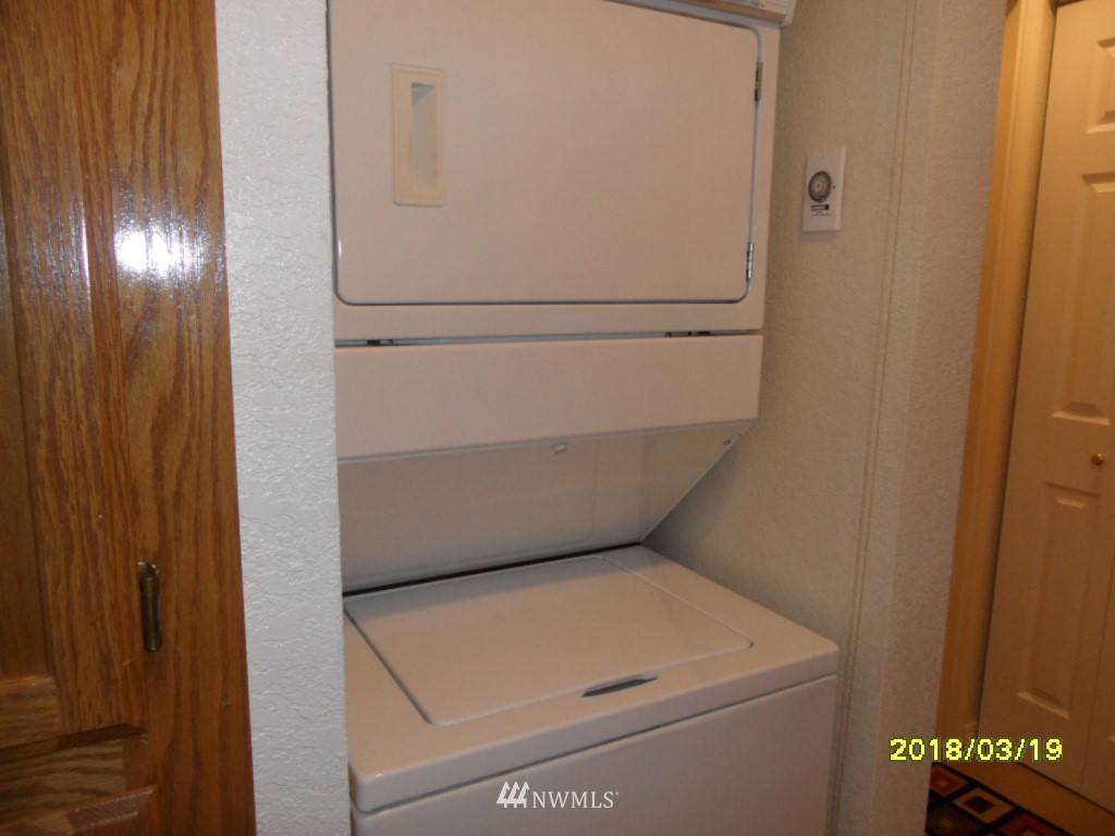 1926 Rucker Avenue, Unit 2 Everett, WA 98201 - Photo 12 of 23