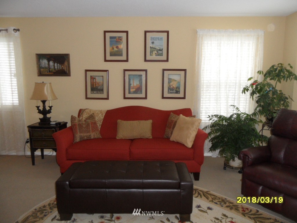 1926 Rucker Avenue, Unit 2 Everett, WA 98201 - Photo 3 of 23