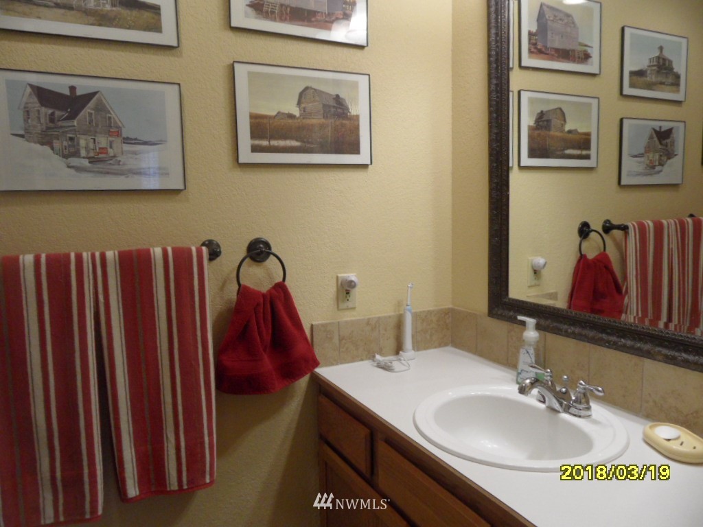 1926 Rucker Avenue, Unit 2 Everett, WA 98201 - Photo 4 of 23