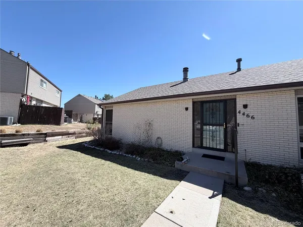 $509,000 | 4466 West Pondview Drive, Littleton, CO 80123