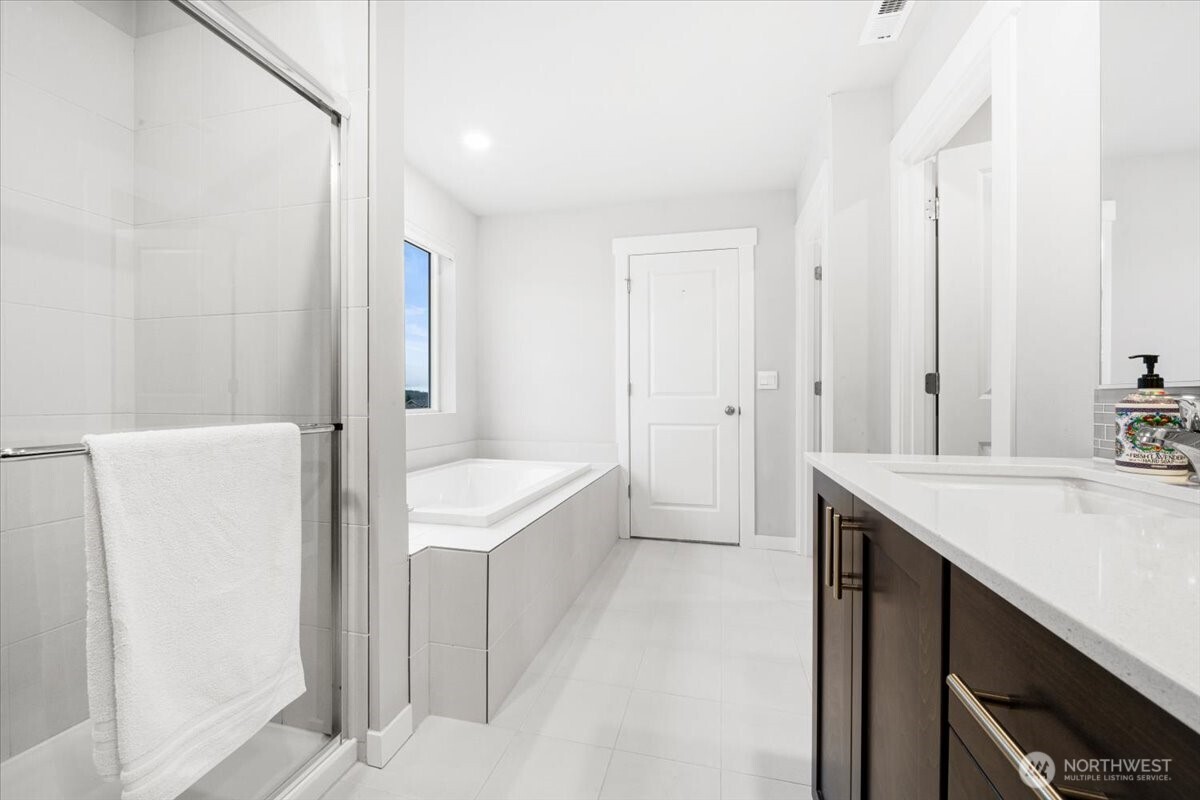 1131 Southwest Sedge Street Port Orchard, WA 98367 - Photo 16 of 39