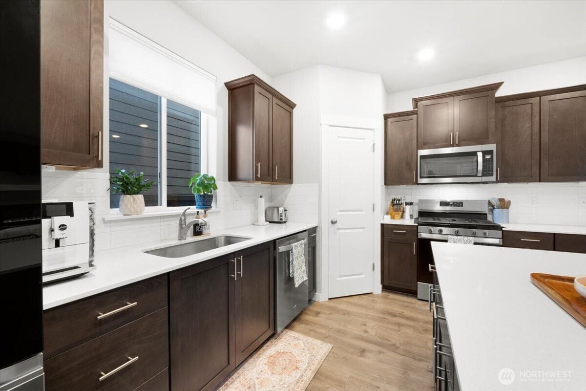 1131 Southwest Sedge Street Port Orchard, WA 98367 - Photo 9 of 39