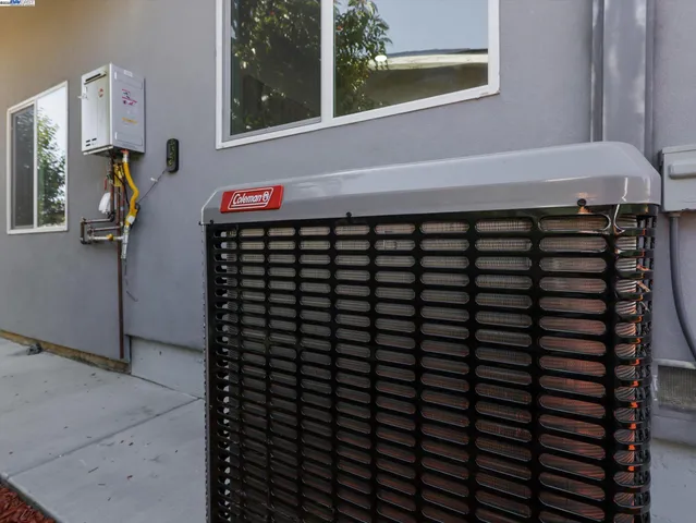 $1,199,999 | 33603 3rd Street, Union City, CA 94587