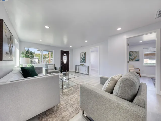 $1,199,999 | 33603 3rd Street, Union City, CA 94587